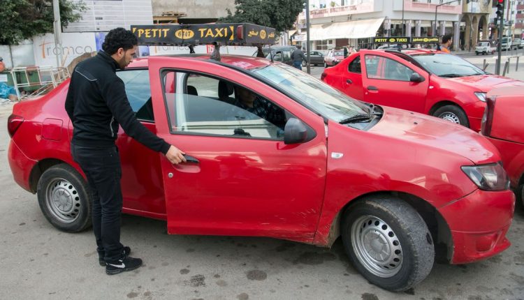 سائقو سيارات الأجرة يثيرن قلق الجمهور