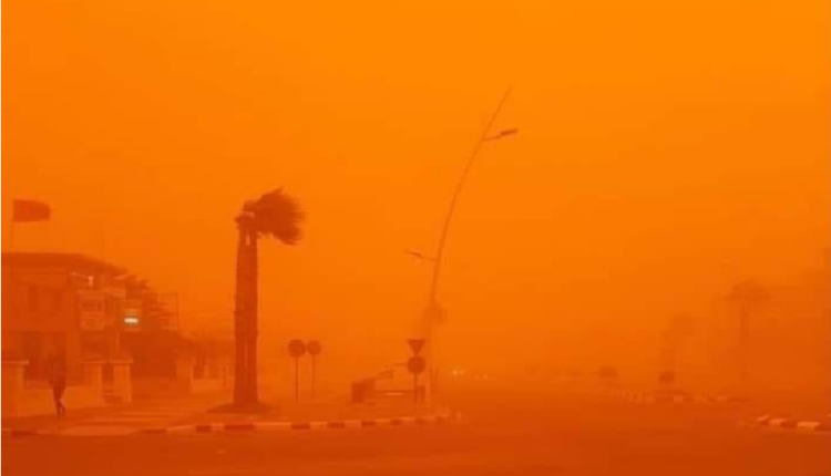 نشرة إنذارية: غبار متطاير و رياح قوية مرتقبة بالمملكة بعد غد