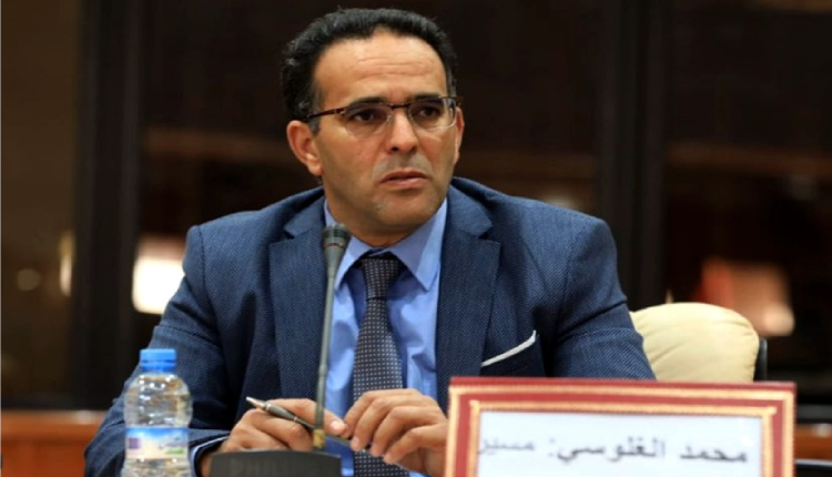 استعمال سيارات الدولة خارج مهام الوظيفة يستنكر محمد الغلوسي