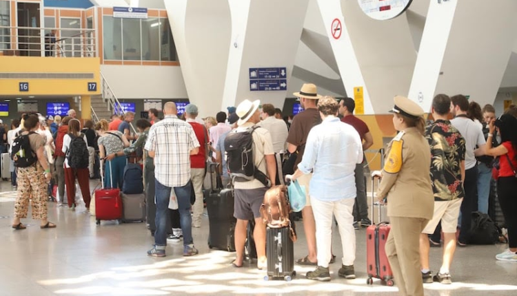 مطارات المغرب تشهد ارتفاعا في حركة النقل الجوي نهاية شهر فبراير 2024