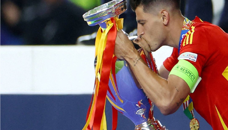 ميلان الإيطالي يضم المهاجم ألفارو موراتا