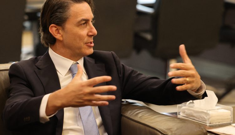 المبعوت الأمريكي يصل المنطقة