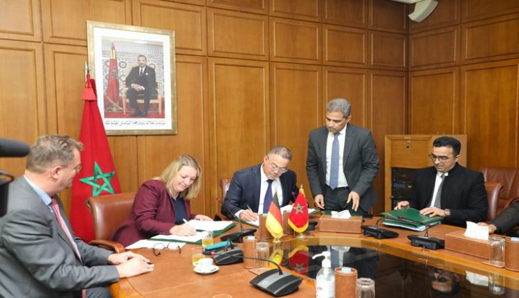 التوقيع على إتفاقية تمويل بين الوزارة المنتدبة المكلفة الميزانية والبنك الألماني للتنمية