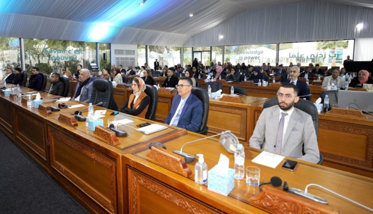 فاس : باحتون يبحتون التحديات التي تواجهها اللغة العربية في العصر الرقمي