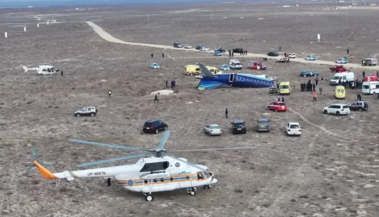 28 شخصًا ينجون من حادث تحطم طائرة ركاب تابعة لشركة الخطوط الجوية الأذربيجانية