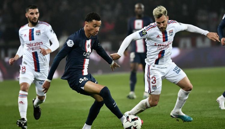 باريس سان جيرمان يحسم موقعة ليون