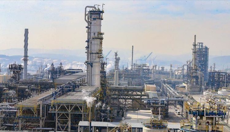 تعطل مصفاة للنفط بسبب الإشتباكات بليبيا