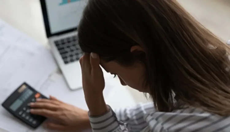 الأعباء الضريبية على حياة المواطنين