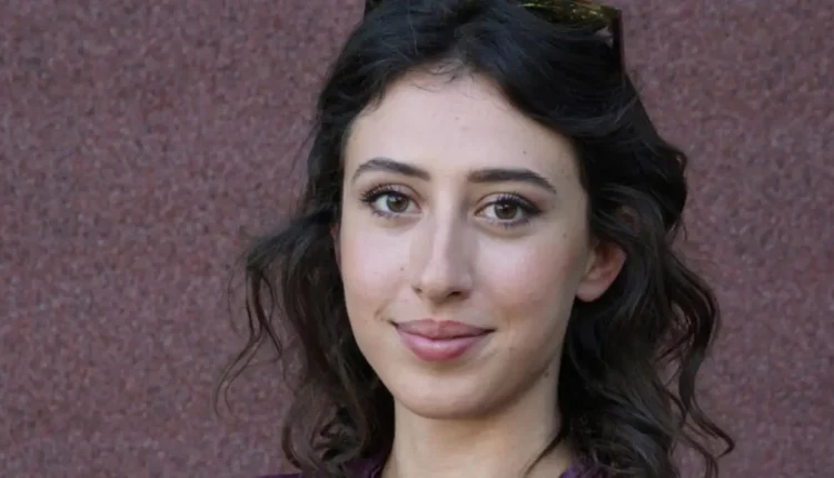 السلطات الإيرانية تفرج عن الصحافية الإيطالية تشيتشيليا سالا