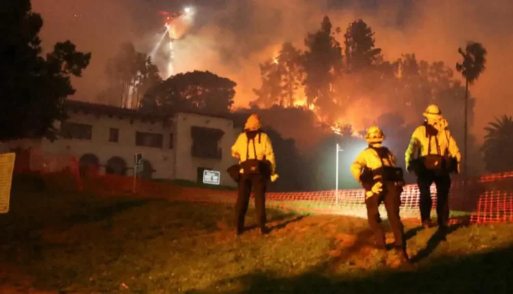 تحقيقات أجهزة الإطفاء في سبب حرائق لوس أنجلوس