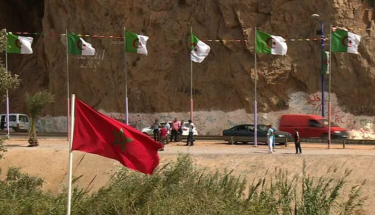 السلطات الجزائرية تفرج عن 42 شابًا مغربيًا مرشحًا للهجرة