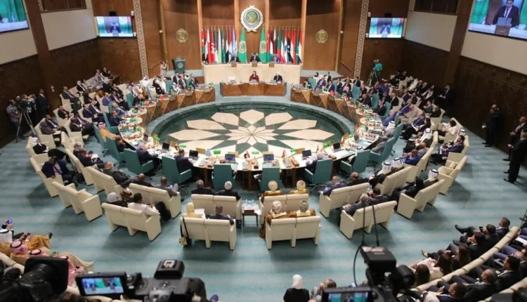 "الخارجية المصرية تعلن إرجاء القمة العربية