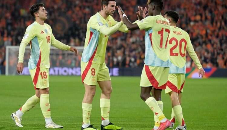 إسبانيا تخطف التعادل من قلب هولندا في الدقائق الأخيرة