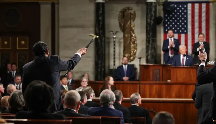 رئيس مجلس النواب الأمريكي يدعو إلى ضرورة السيطرة على الجامعات"
