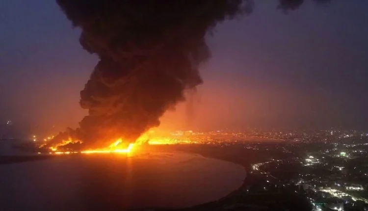 أمريكا تقصف على مواقع للحوتيين