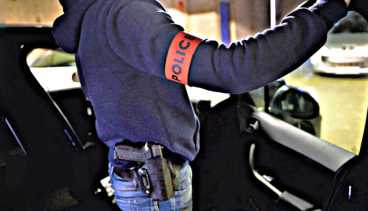 فتح تحقيق في بني ملال بعد سرقة سيارة شرطي وتهديده بسلاح أبيض