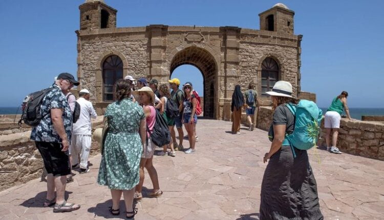 المغرب يسجل ارتفاعا في إيرادات السفر وتراجعا طفيفا في تحويلات المغاربة المقيمين بالخارج