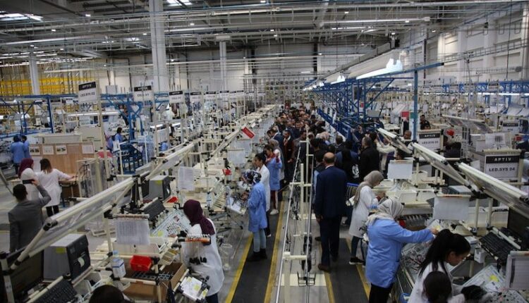 عذراء الإدريسي تدق ناقوس الخطر حول وضعية المرأة العاملة بالمغرب