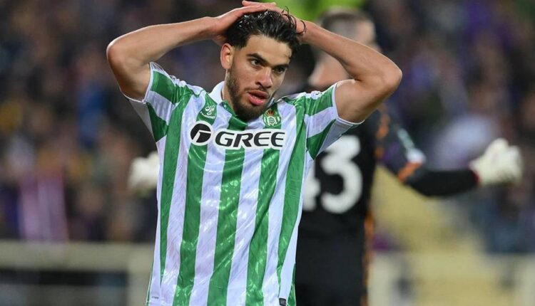 تحذير من بيليغريني للزلزولي قبل نهائي دوري المؤتمر الأوروبي