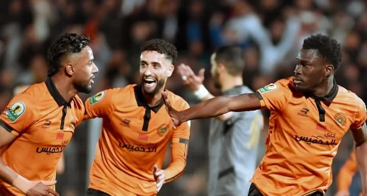 نهضة بركان يتوج بكأس الكونفدرالية الأفريقية 2025