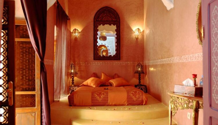 مدير فندق رياض السلام يفر لوجهة مجهولة تاركا وراءه غموضا وإرباكا