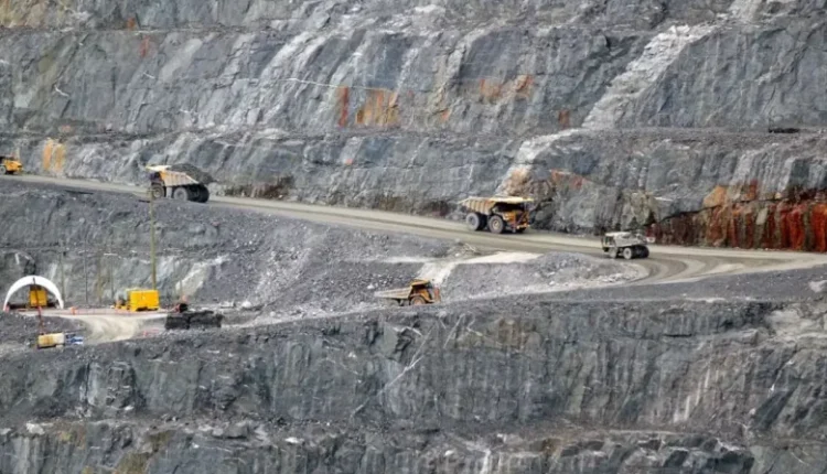 بالرغم من إنخفاض الأسعار المغرب يعزز مكانه في قطاع النحاس