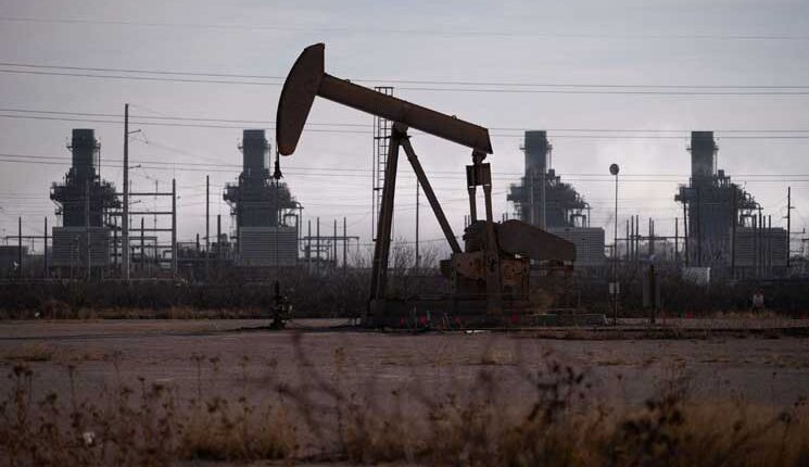 تراجع طفيف لأسعار النفط مع ترقب المحادثات التجارية الأمريكية-الصينية