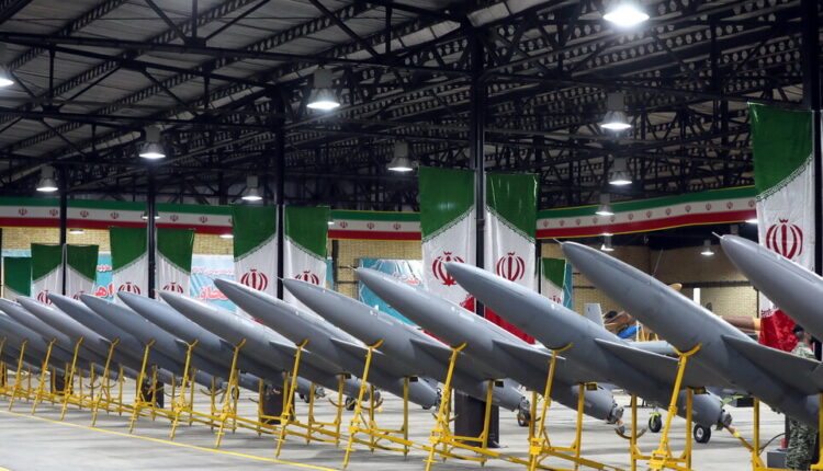 إيران تكشف عن الصاروخ الباليستي الموجه "الحاج قاسم" وتستخدمه في عملياتها الأخيرة ضد إسرائيل