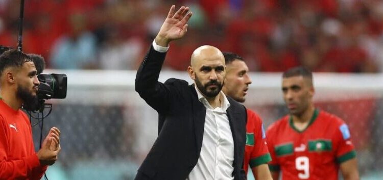 الركراكي يفتح أبواب تدريب الأسود للإعلام في فاس