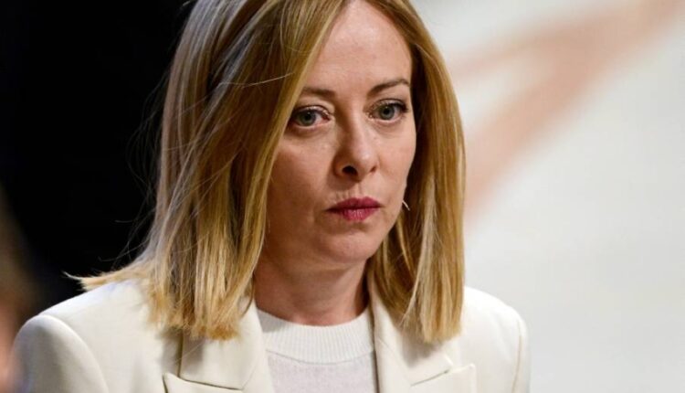 إيطاليا تطلق خطة تاريخية لاستقدام نصف مليون عامل أجنبي لإنقاذ اقتصادها