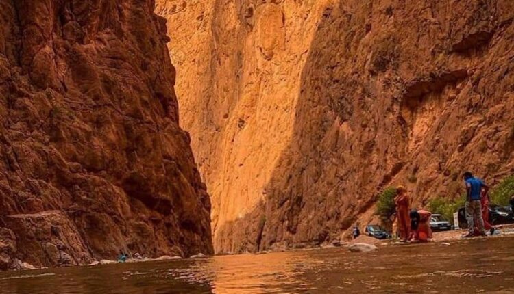 إقليم تنغير يُصدر قرارات حظر السباحة في المناطق الخطيرة لحماية المواطنين