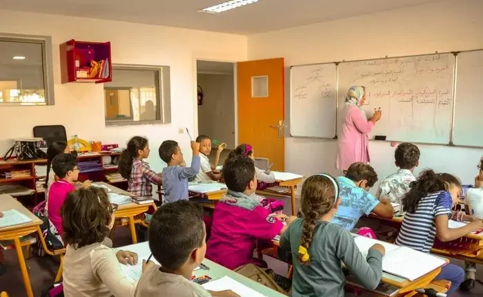 مجلة فرنسية: المغرب ينخرط في إصلاح طموح لمنظومته التعليمية