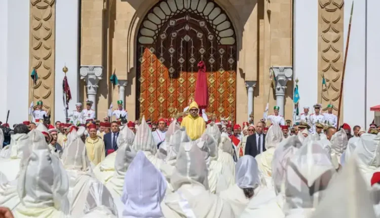 جلالة الملك يترأس حفل الولاء بالقصر الملكي بتطوان