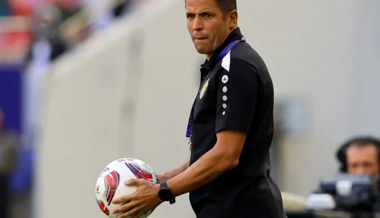  الجزيرة الإماراتي  يُنهي تعاقده مع المدرب المغربي الحسين عموتة