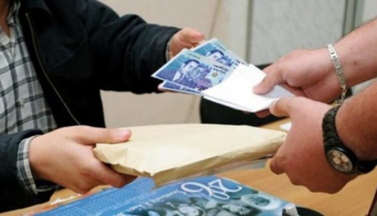 طبيب جراحة عظام في الدار البيضاء يُعتقل بتهمة تلقي رشوة بعد شكاية عبر الرقم الأخضر