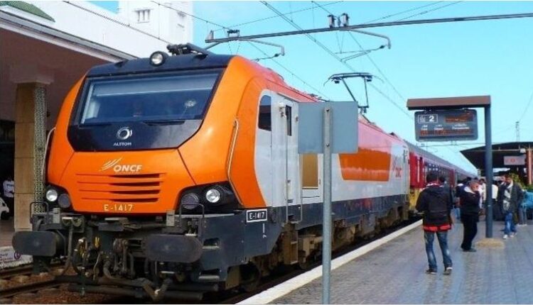 رحلة قطار طنجة-فاس تتحول إلى كابوس للركاب بسبب عطل مفاجئ