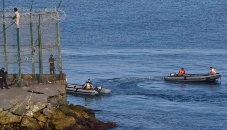 جثة مهاجر تغتالها الأمواج ورقم الضحايا يصعد إلى 24 في 2025