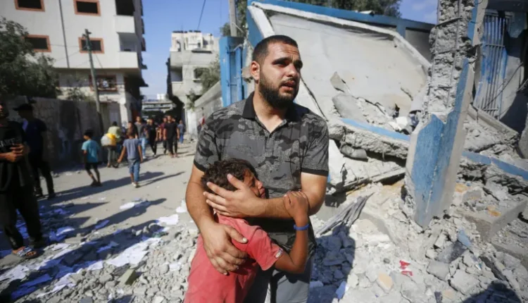 غارة إسرائيلية على منزل سكني في غزة تخلّف 14 شهيداً بينهم أطفال ونساء