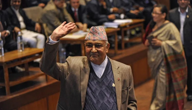 النيبال : استقالة الحكومة وهروب آلاف السجناء وترشيح أول امرأة لرئاسة الوزراء